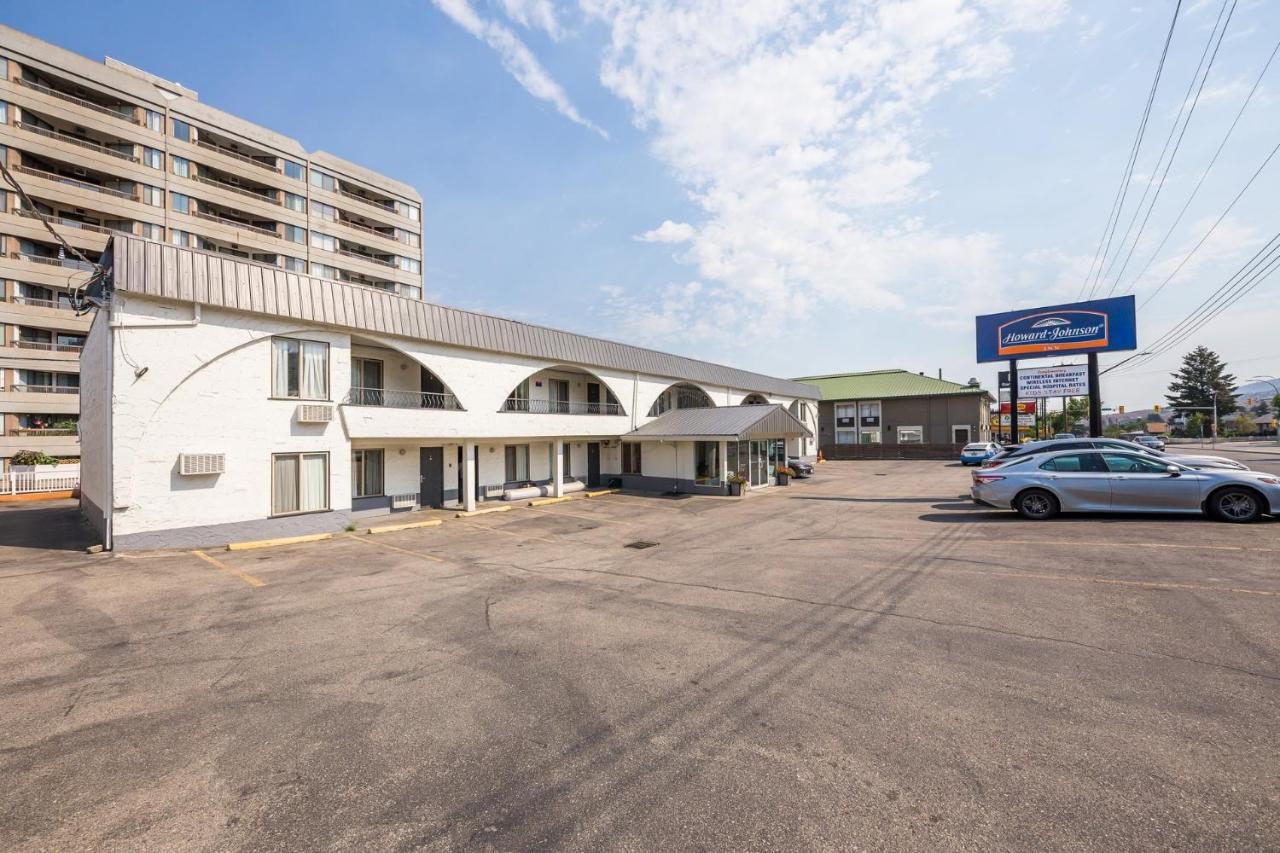 Howard Johnson By Wyndham Downtown Kamloops Ngoại thất bức ảnh