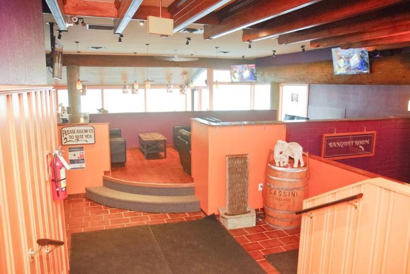 Howard Johnson By Wyndham Downtown Kamloops Ngoại thất bức ảnh