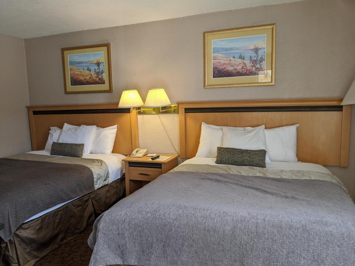 Howard Johnson By Wyndham Downtown Kamloops Ngoại thất bức ảnh